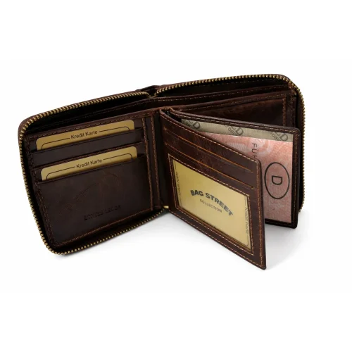wnętrze portfela WILD 702 miejsca na karty i dokumenty / WILD 702 brown wallet interior card and document slots